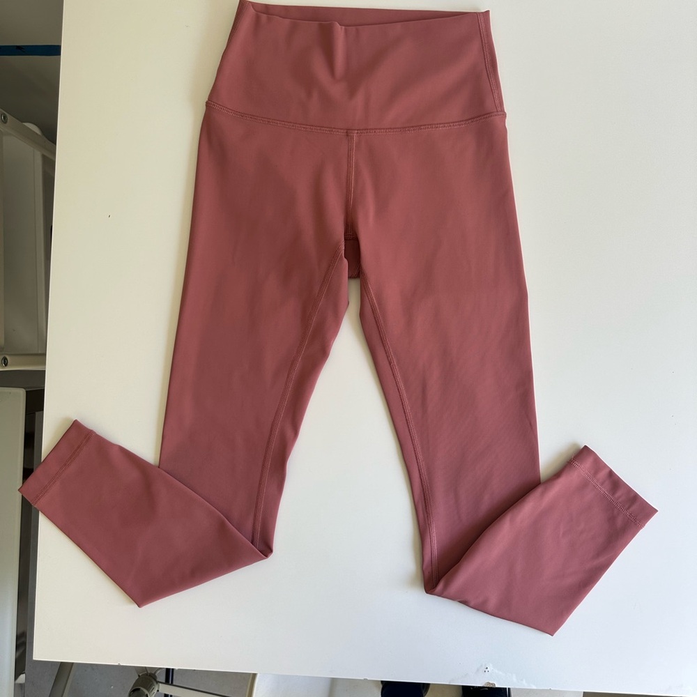 Lululemon yoga pants